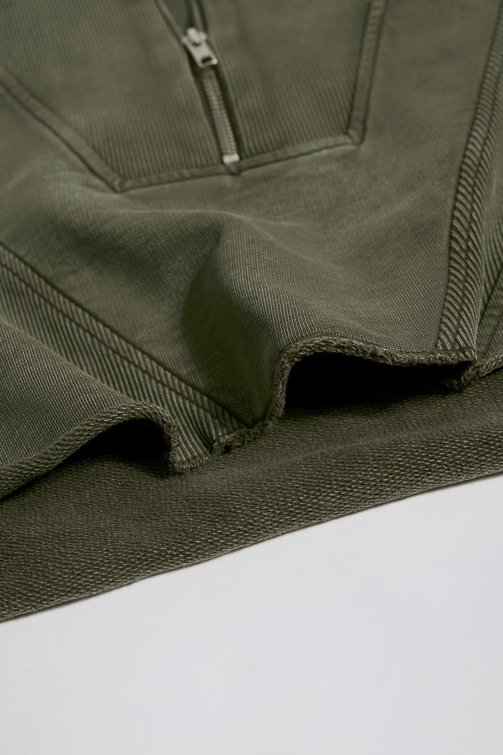 Cotton Jersey Acid Wash Cropped Sweatshirt in Light Green - Image 7