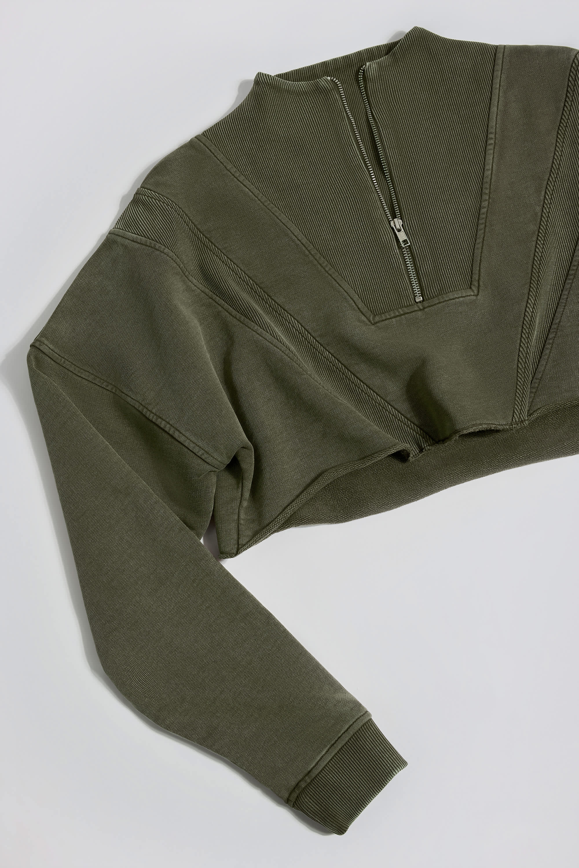 Cotton Jersey Acid Wash Cropped Sweatshirt in Light Green - Image 8