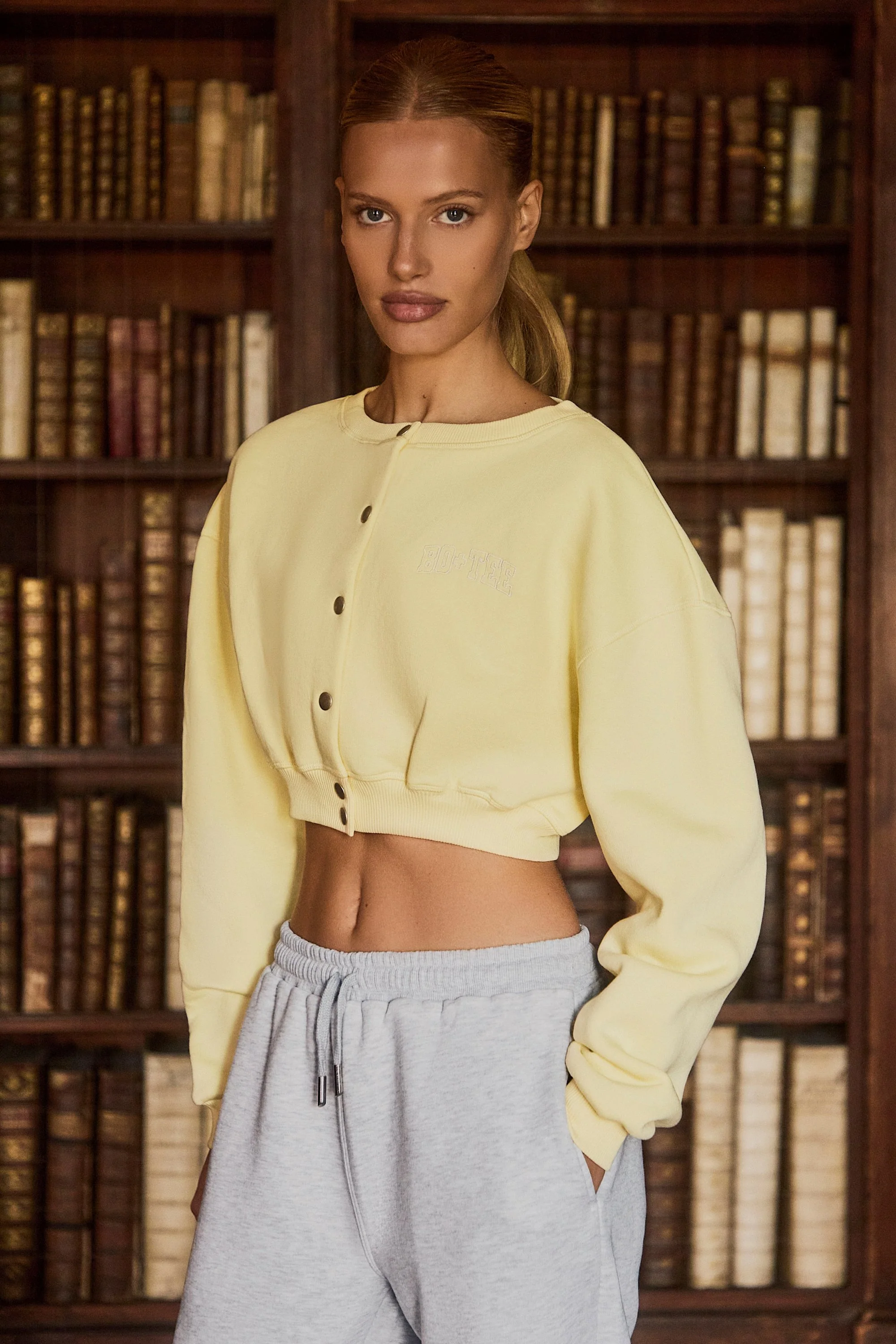 Premium Brushed Jersey Button-Up Cropped Cardigan in Soft Yellow - Image 3