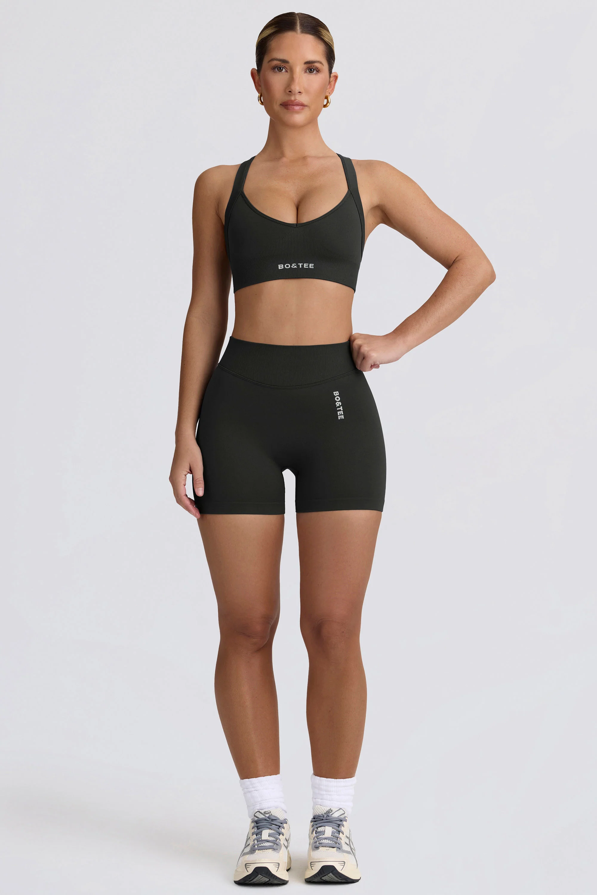 Super Sculpt Seamless Cross-Back Sports Bra in Ash - Image 6