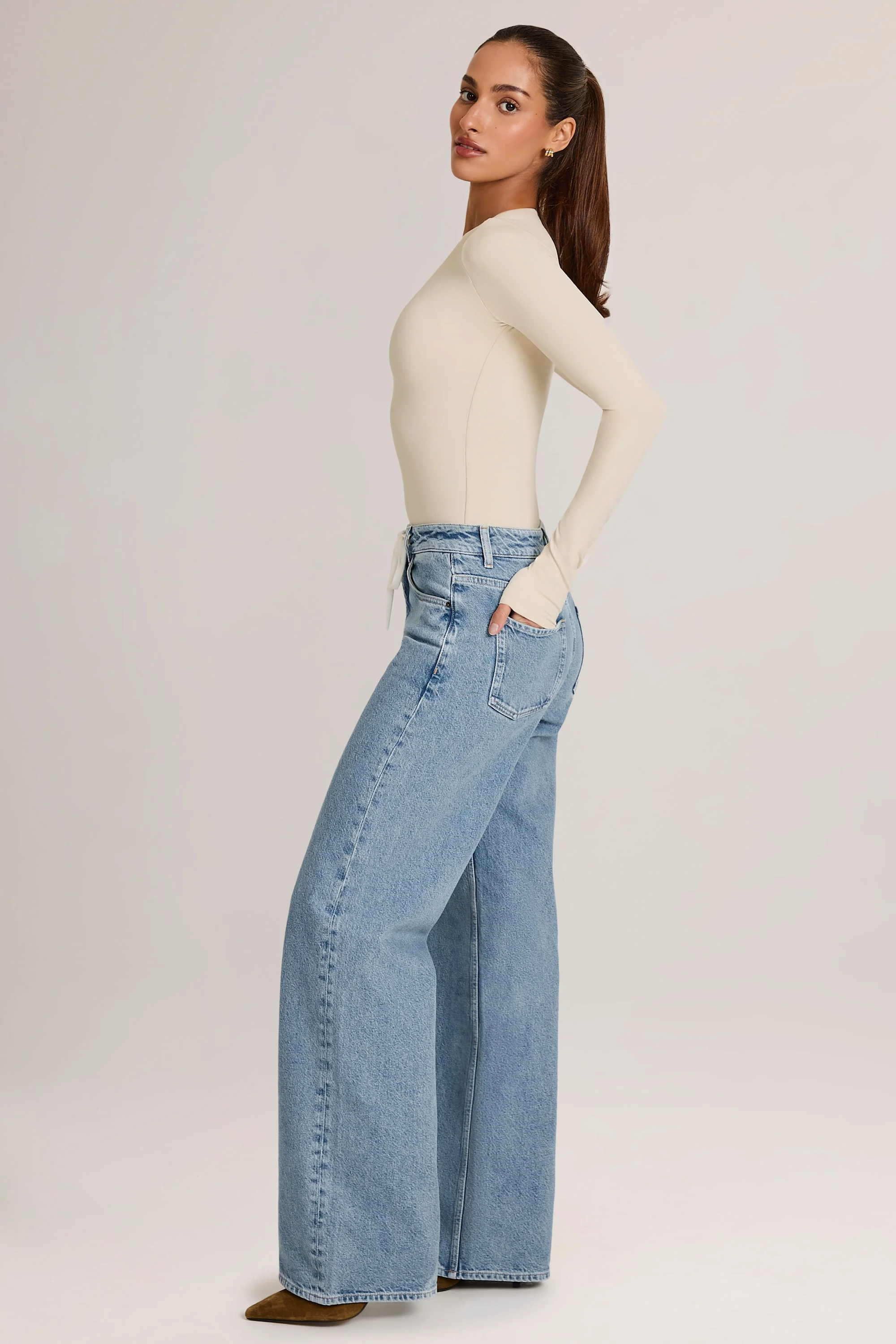Drawstring Straight-Leg Jeans in Light Wash - Image 3