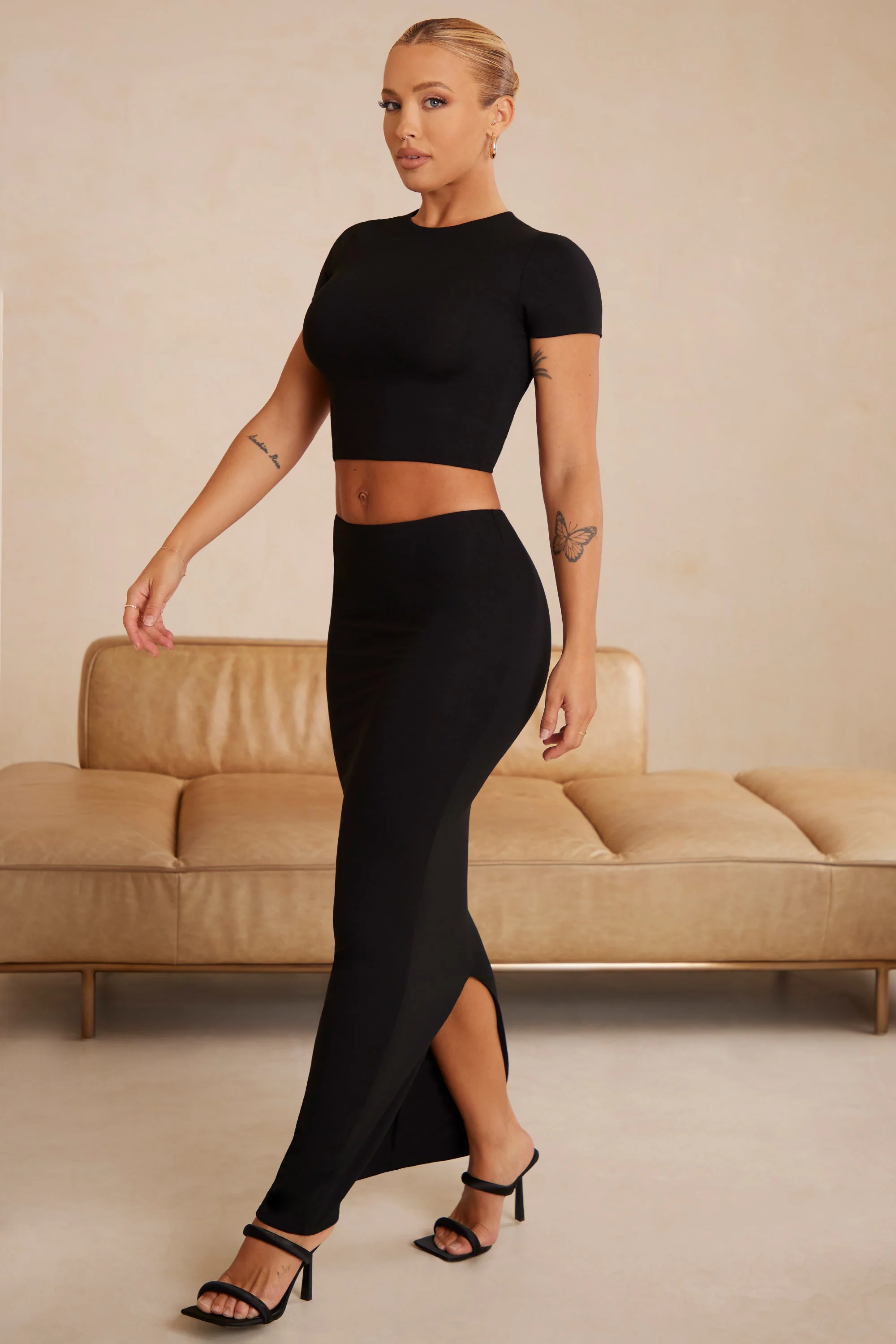 Cap Sleeve Crop Top in Black - Image 9