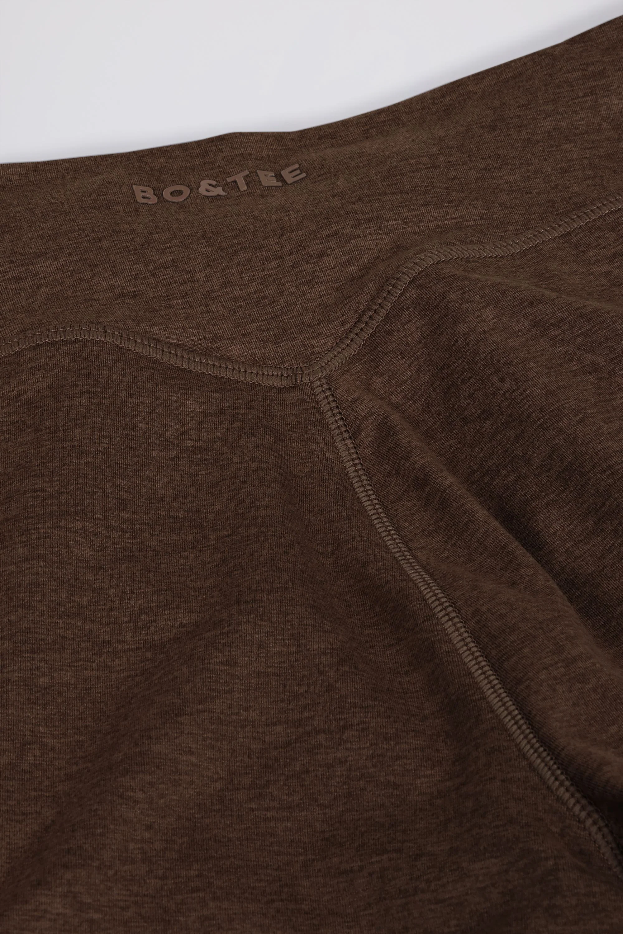 Brushed Jersey Ruched Mid-Rise Leggings in Pecan Marl - Image 8