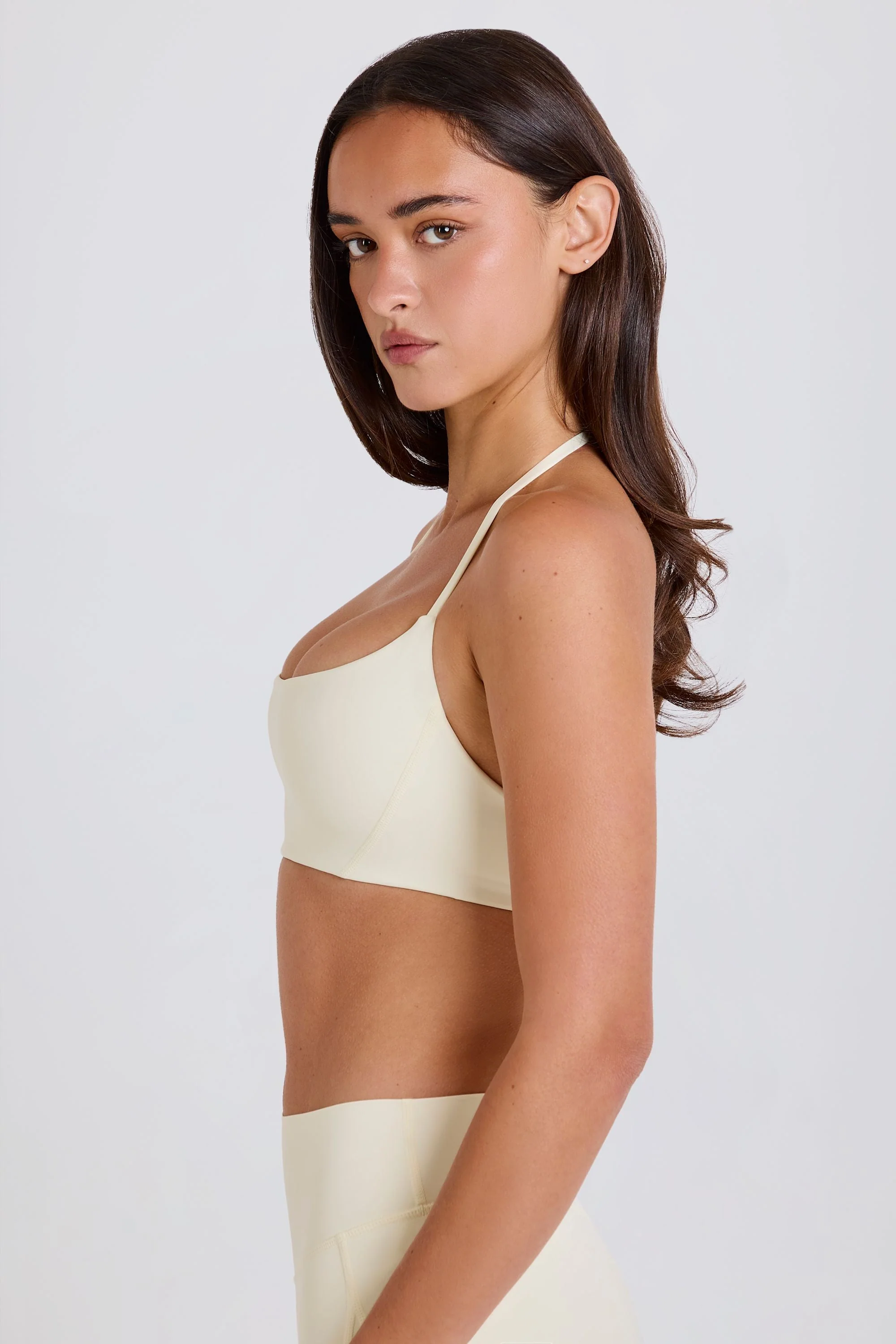Four-Way Stretch Scoop-Neck Halterneck Sports Bra in Cream - Image 3