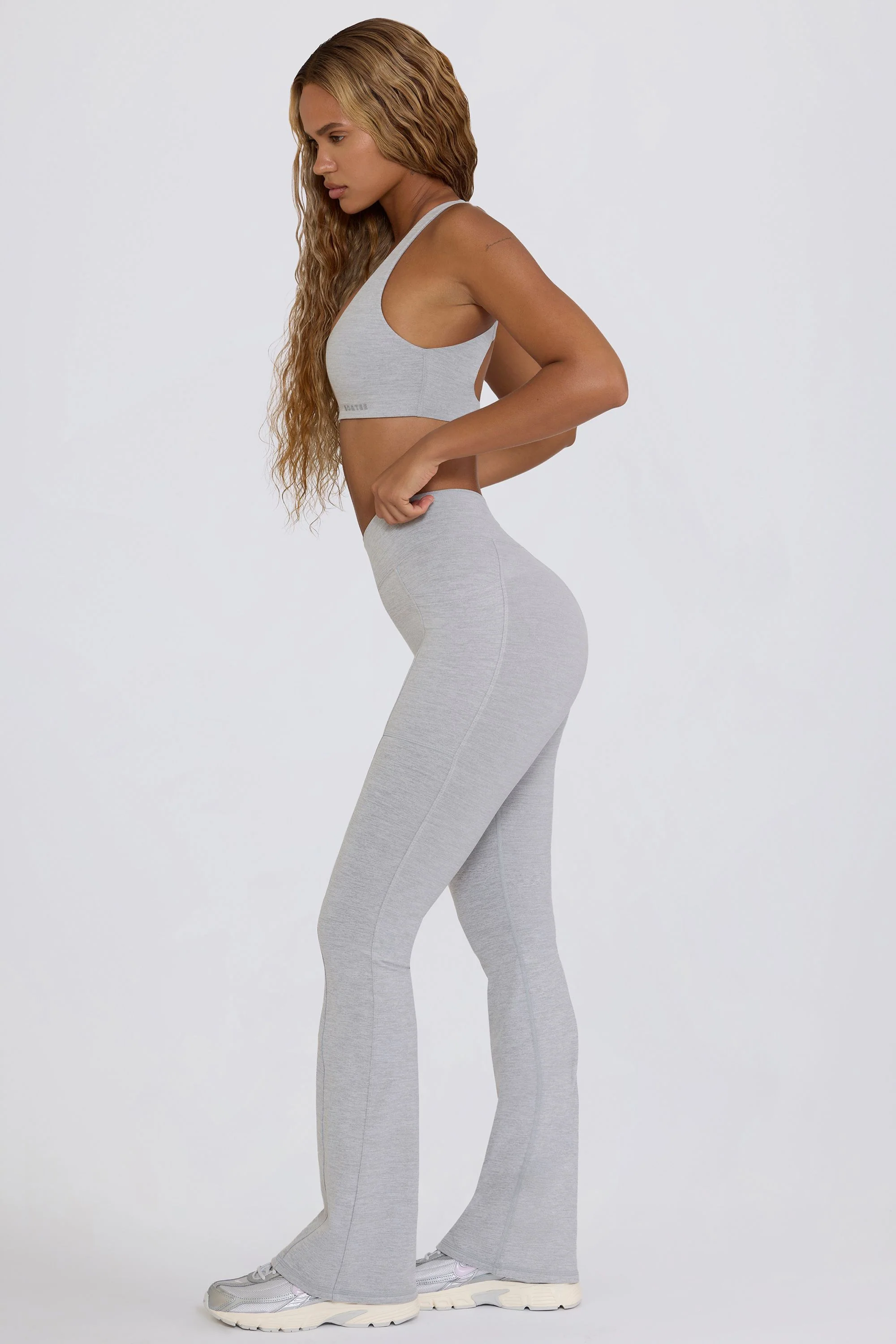 Soft Active V-Waist Pocket Flared Leggings in Grey Marl - Image 3