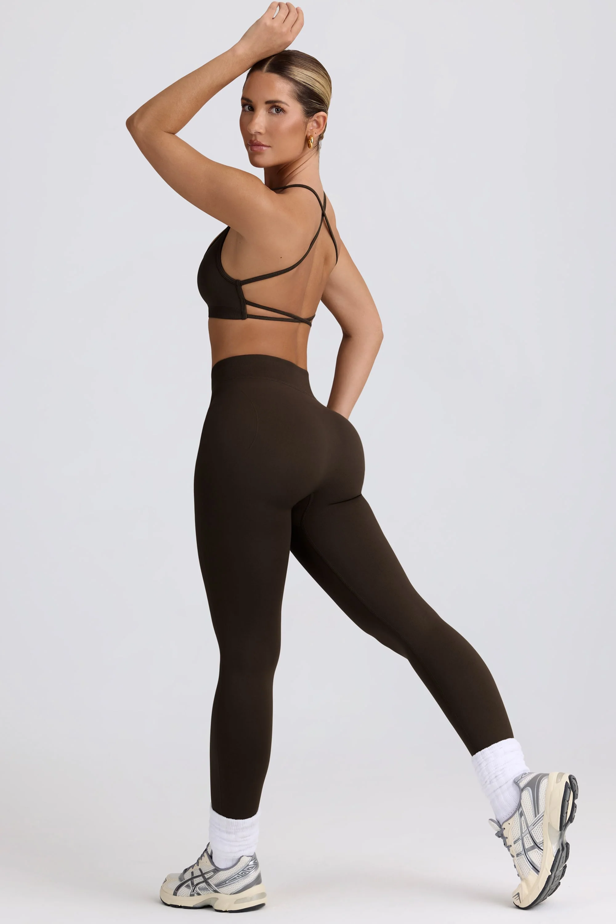 Super Sculpt Seamless Backless Sports Bra in Brown - Image 6
