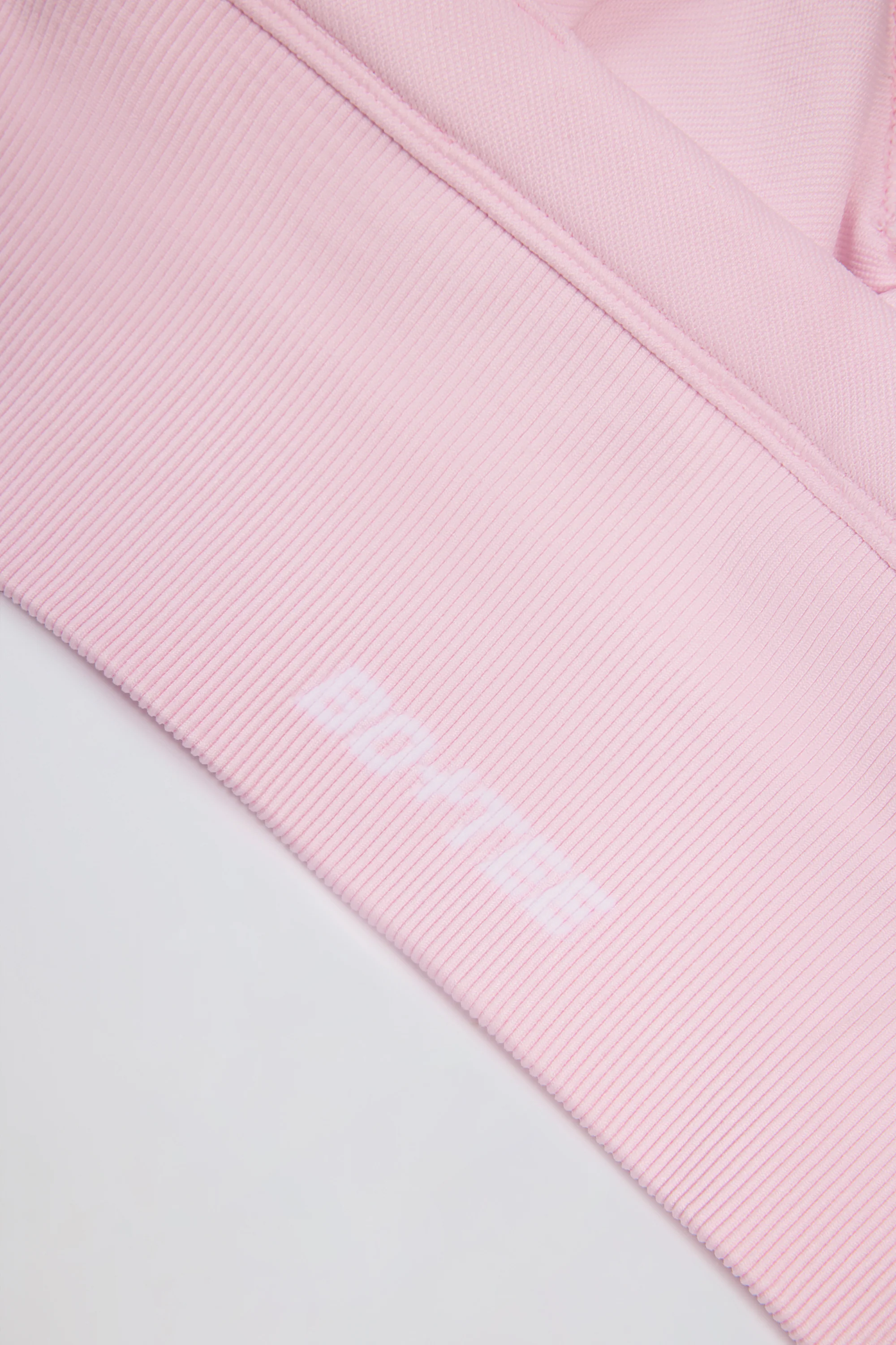 Super Sculpt Seamless Crossback Sports Bra in Powder Pink - Image 5