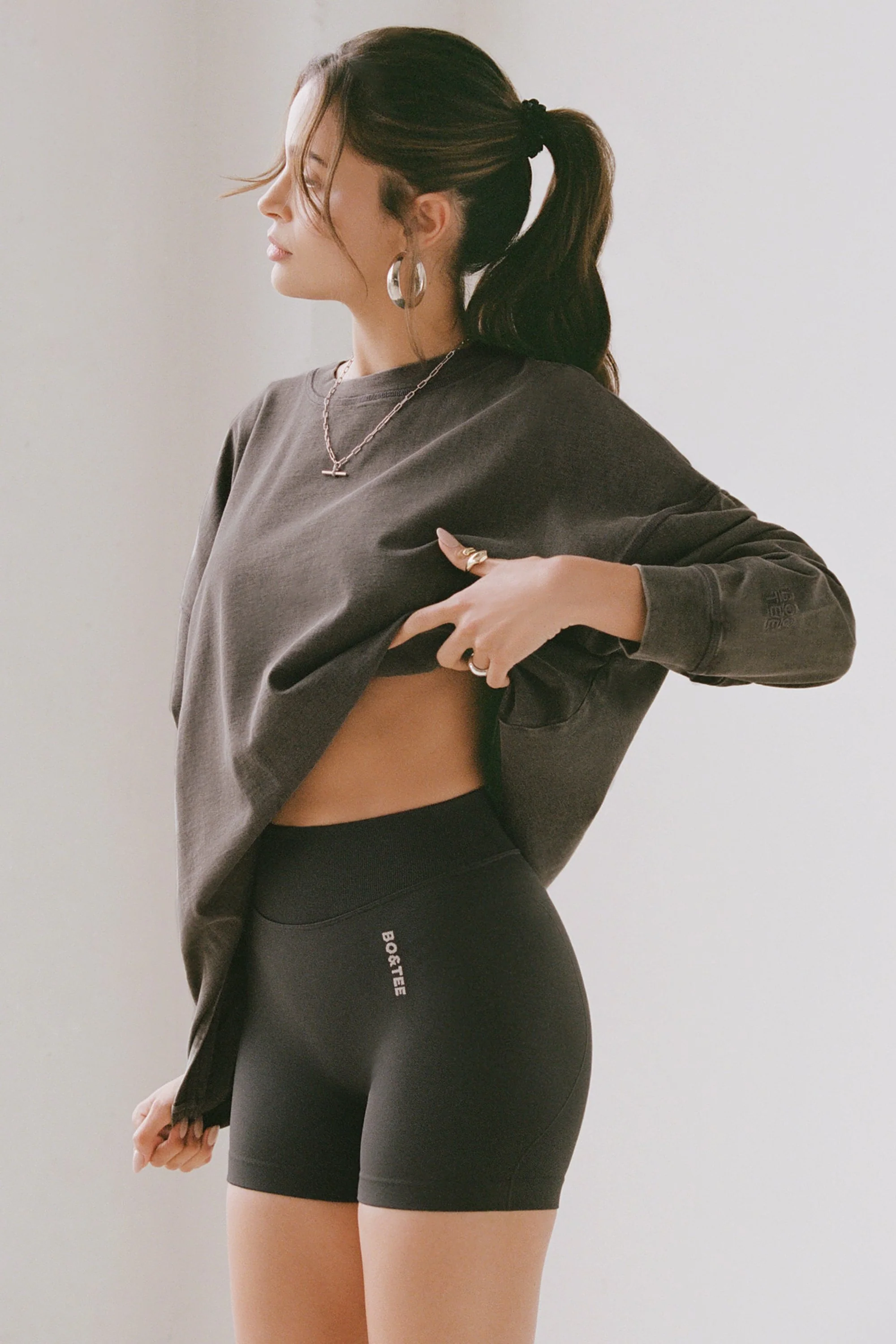 Super Sculpt Seamless Mini Shorts in Ash - Image 2