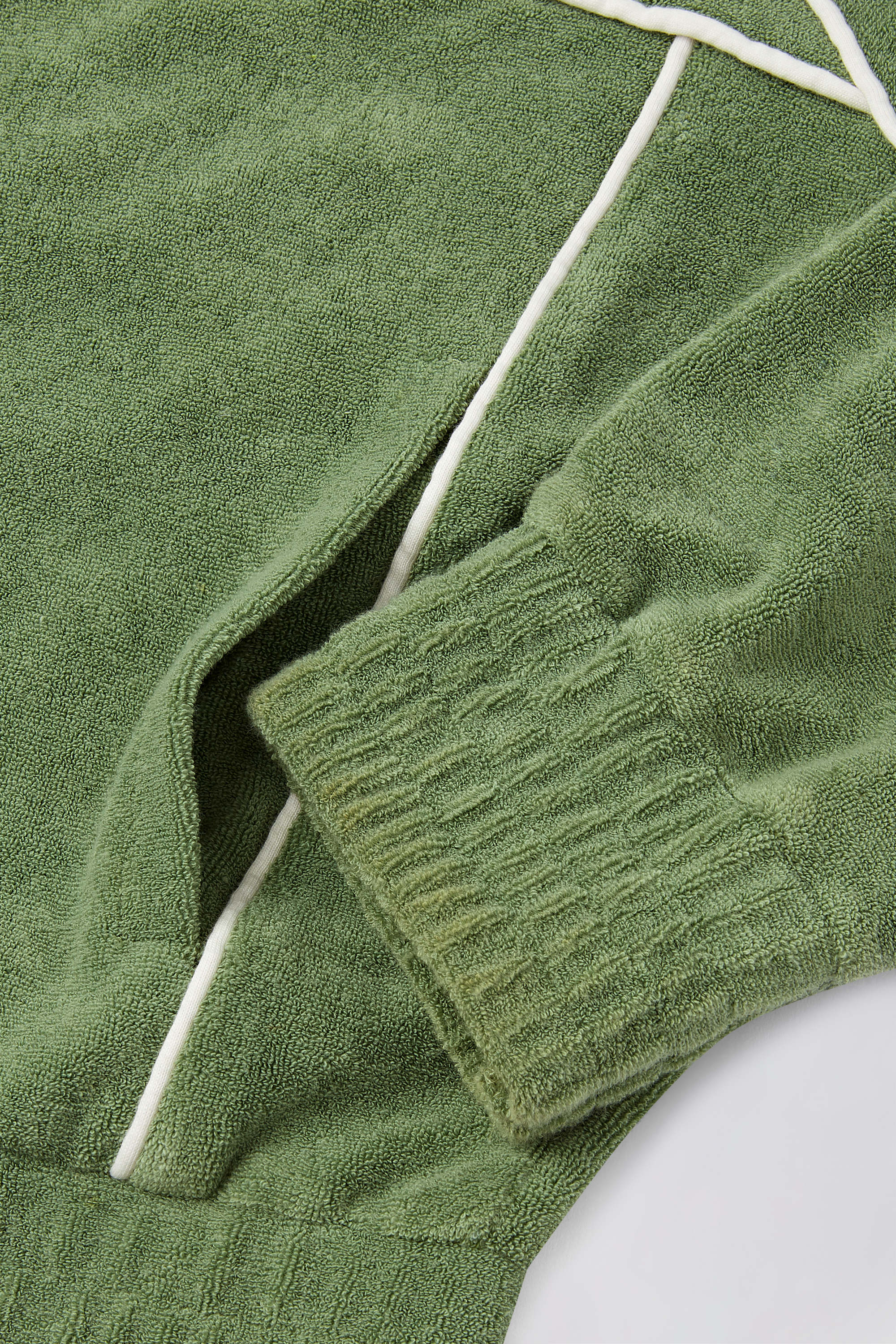 Terry Towelling Zip-Up Cropped Sweatshirt in Green - Image 5